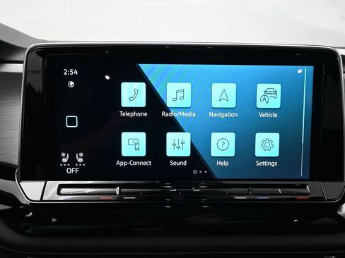 New 2026 Volkswagen Atlas Cross Sport SE image 16