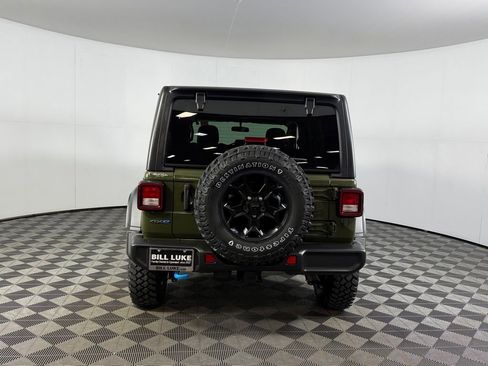 Used 2023 Jeep Wrangler Unlimited w/ Cold Weather Group AWD/4WD image 7