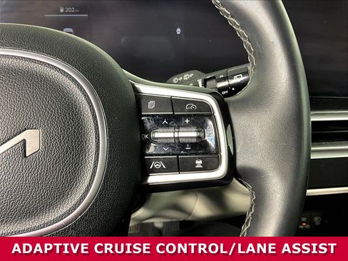 Certified 2024 Kia Sorento S w/ Panoramic Sunroof Package FWD image 12