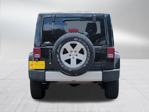 Used 2012 Jeep Wrangler Unlimited Sahara w/ Dual Top Group AWD/4WD image 6