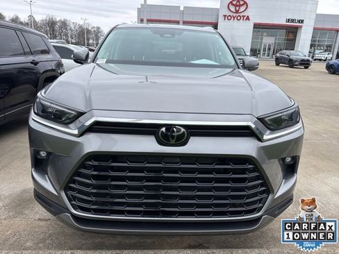 Used 2025 Toyota Grand Highlander Limited image 11