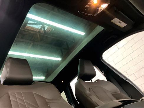 Used 2025 BMW X3 xDrive30i w/ Premium Package image 24