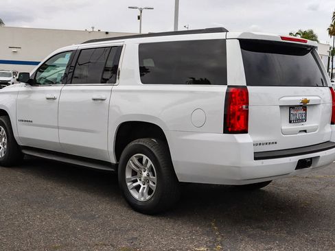 Used 2017 Chevrolet Suburban LS RWD image 8