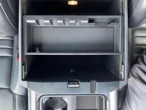 Used 2025 Ford F350 Platinum w/ Tremor Off-Road Package image 35