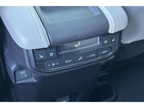 Certified 2025 Toyota Grand Highlander AWD image 14