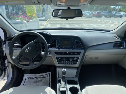 Used 2016 Hyundai Sonata SE image 17