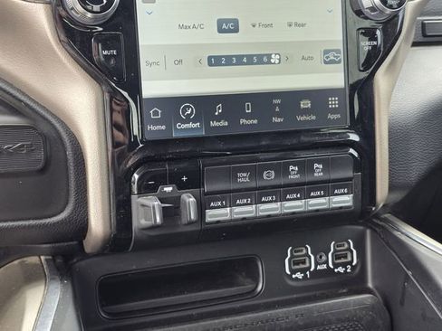 Used 2022 RAM 3500 Laramie AWD/4WD image 21