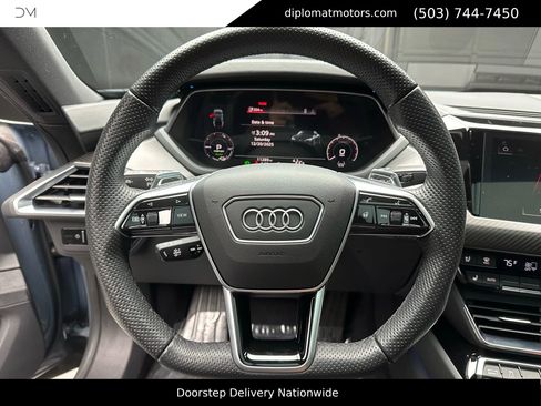 Used 2023 Audi e-tron GT Premium Plus w/ Performance Package image 26