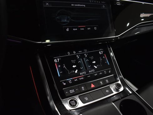 Used 2025 Audi Q8 Premium Plus w/ Premium Plus Package image 23