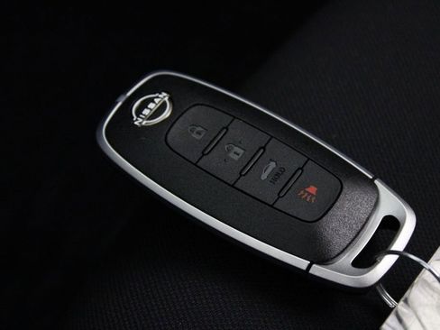 Certified 2024 Nissan Sentra SV image 29