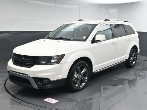 Used 2015 Dodge Journey Crossroad w/ Flexible Seating Group image 4