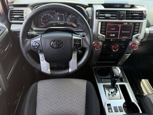 Used 2022 Toyota 4Runner SR5 AWD/4WD image 12