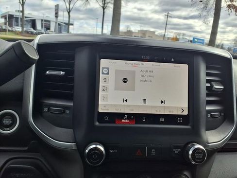 Used 2024 RAM 3500 Big Horn image 24