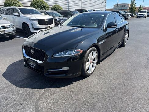 Used 2019 Jaguar XJ R-Sport AWD/4WD image 1