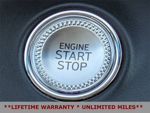 Used 2025 Genesis GV70 2.5T image 33