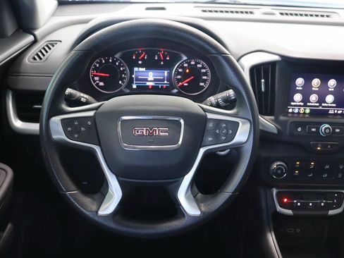 Used 2024 GMC Terrain SLE w/ LPO, Cargo Package FWD image 9