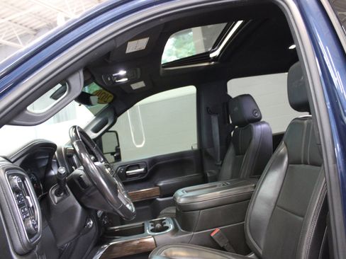 Used 2020 Chevrolet Silverado 2500 High Country image 10