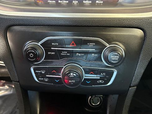 Used 2022 Dodge Charger GT image 18