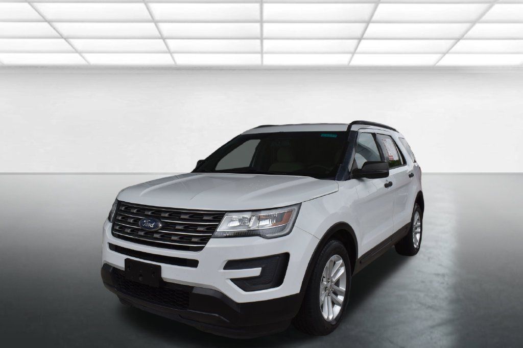 Used 2016 Ford Explorer FWD image 5