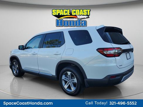 Certified 2025 Honda Pilot EX-L image 5