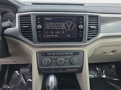 Used 2018 Volkswagen Atlas SE image 24