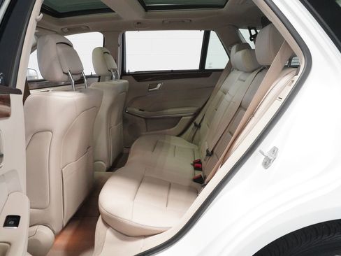 Used 2015 Mercedes-Benz E 350 4MATIC Wagon image 13