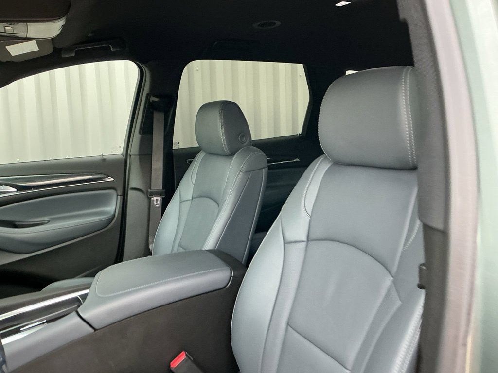 Used 2023 Buick Enclave Premium AWD/4WD image 9