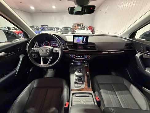 Used 2020 Audi Q5 2.0T Premium w/ Convenience Package image 27