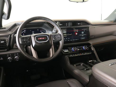 Used 2026 GMC Sierra 2500 AT4 w/ AT4 Premium Plus Package AWD/4WD image 2