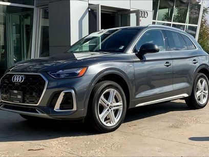 Certified 2025 Audi Q5 e Premium Plus w/ Premium Plus Package