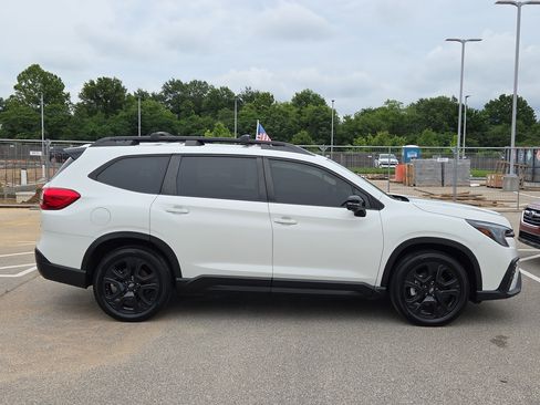 Used 2023 Subaru Ascent Onyx Edition Limited AWD/4WD image 2