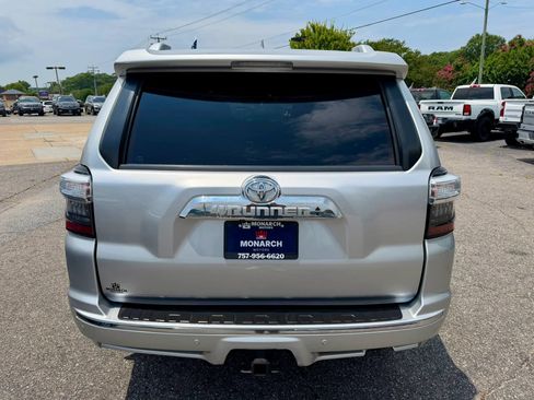 Used 2018 Toyota 4Runner Limited AWD/4WD image 4
