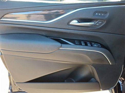 Certified 2024 Cadillac Escalade ESV Sport Platinum image 11
