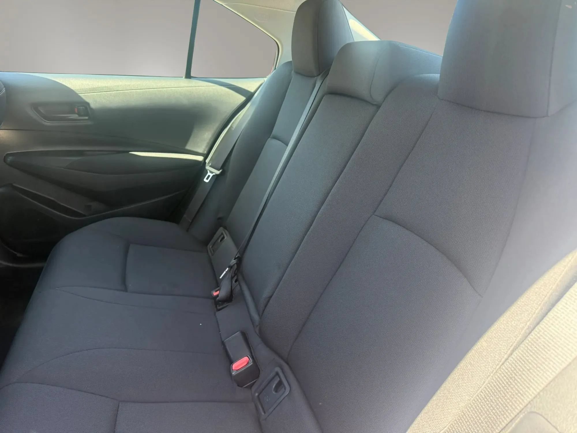 Used 2025 Toyota Corolla LE FWD image 19