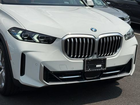 Used 2026 BMW X5 xDrive40i w/ Climate Comfort Package AWD/4WD image 9