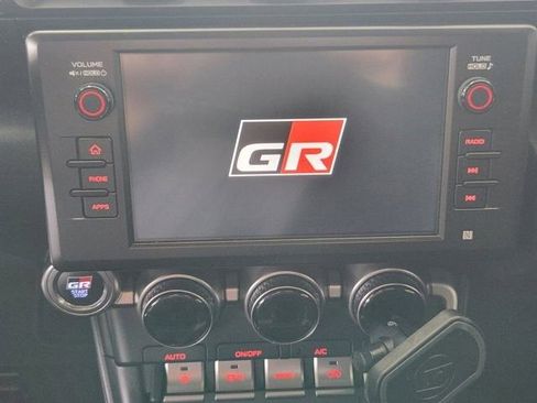 Used 2025 Toyota GR86 Premium RWD image 15
