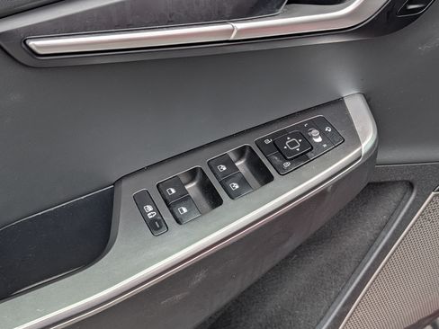 Certified 2023 Kia EV6 Wind w/ Wind Technology Package AWD/4WD image 19