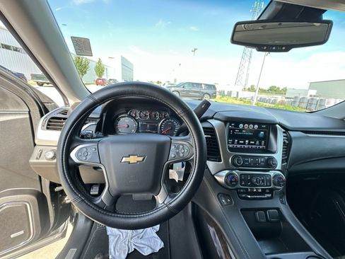 Used 2019 Chevrolet Tahoe LT AWD/4WD image 11
