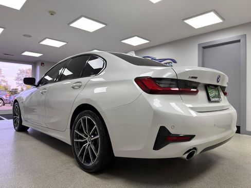 Used 2022 BMW 330e xDrive w/ Driving Assistance Package AWD/4WD image 5