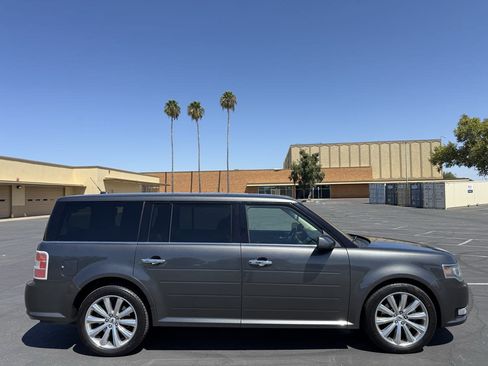 Used 2016 Ford Flex Limited w/ Equipment Group 302A AWD/4WD image 8