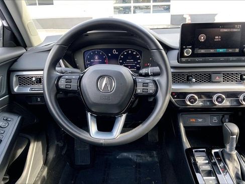 Used 2024 Acura Integra Base image 4