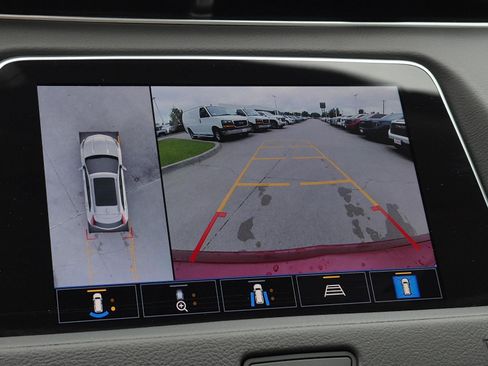 Certified 2021 Cadillac XT4 Premium Luxury FWD image 28