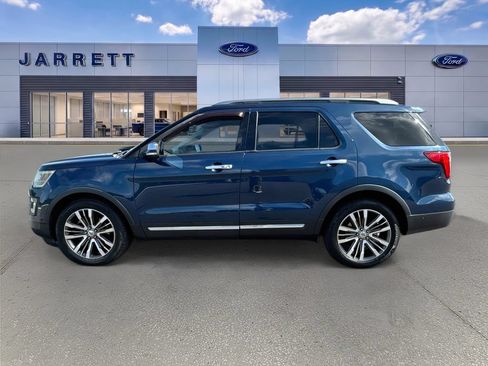 Used 2016 Ford Explorer Platinum AWD/4WD image 4