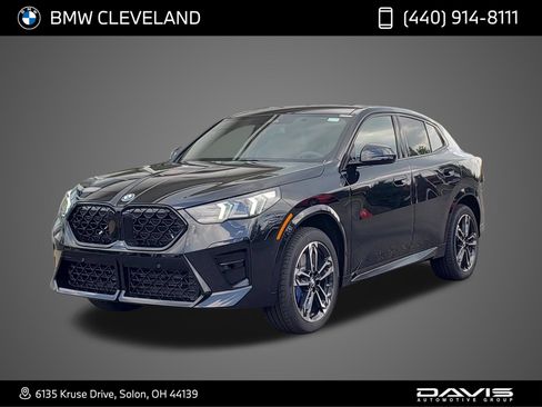New 2026 BMW X2 xDrive28i w/ M Sport Package AWD/4WD image 1