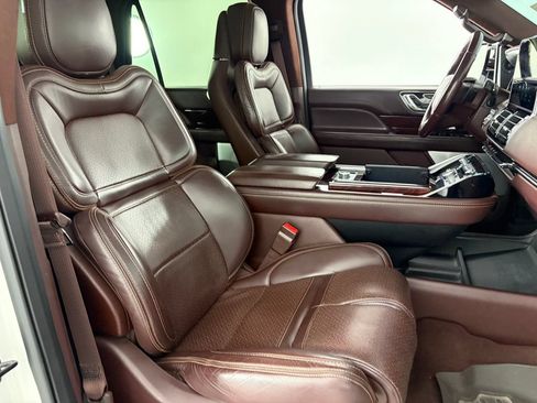 Used 2019 Lincoln Navigator L Black Label w/ Cargo Package AWD/4WD image 32