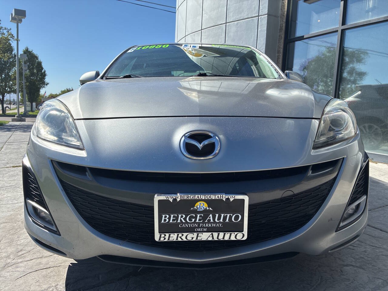 Used 2011 MAZDA MAZDA3 s Sport w/ Tech Pkg FWD image 2