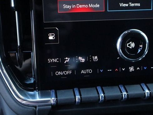 New 2026 GMC Yukon Denali w/ Sun & Power Step Package AWD/4WD image 41