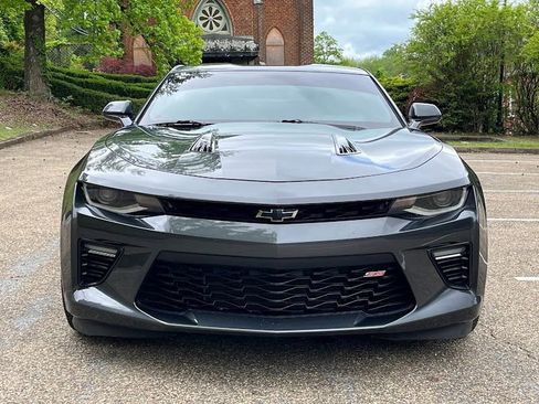 Used 2016 Chevrolet Camaro SS RWD image 25