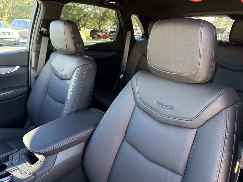 New 2026 Cadillac XT5 Luxury w/ LPO, Premium Carpet Package AWD/4WD image 21