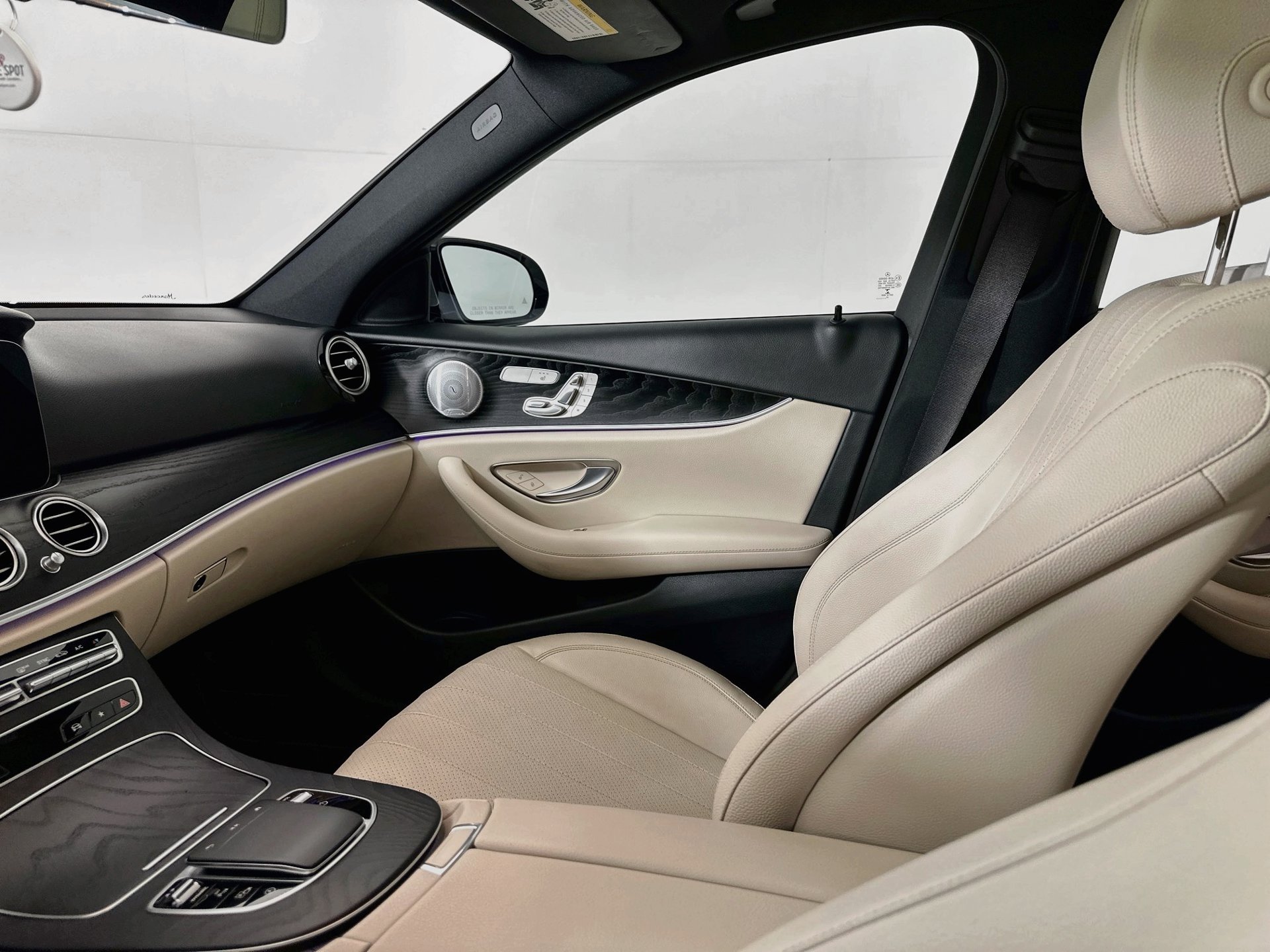 Used 2021 Mercedes-Benz E 450 4MATIC Sedan image 26